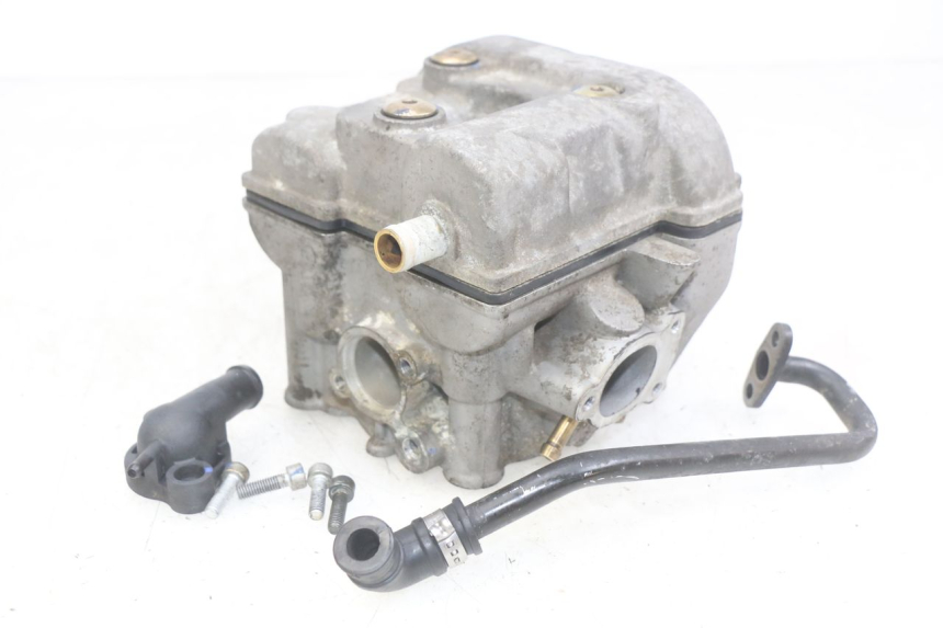 photo de CYLINDER HEAD APRILIA SCARABEO LIGHT 125 (2007 - 2011) - Additional view of the item