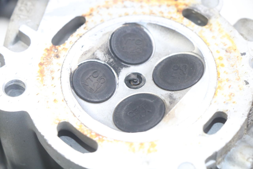 photo de CYLINDER HEAD APRILIA SCARABEO LIGHT 125 (2007 - 2011) - Component zoom