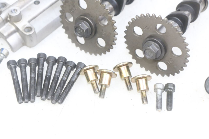 photo de CYLINDER HEAD APRILIA SCARABEO LIGHT 125 (2007 - 2011) - Alternative perspective