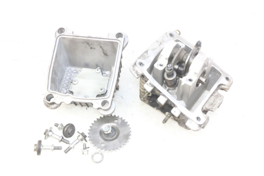 photo de CYLINDER HEAD APRILIA SCARABEO 100 (2003 - 2012) - Component detail
