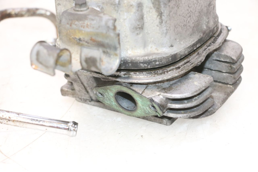 photo de CYLINDER HEAD HONDA SCV LEAD 100 (2003 - 2007) - Alternative perspective