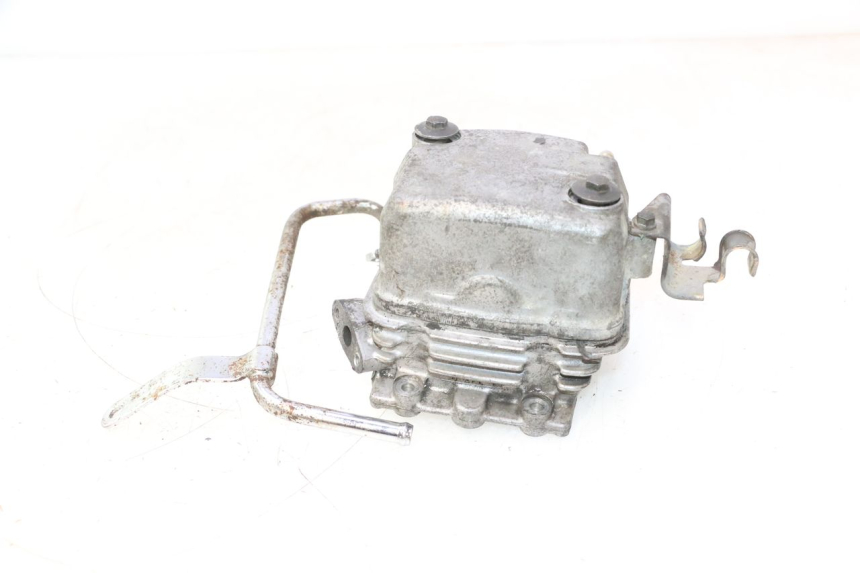 photo de CYLINDER HEAD HONDA SCV LEAD 100 (2003 - 2007) - Technical close-up