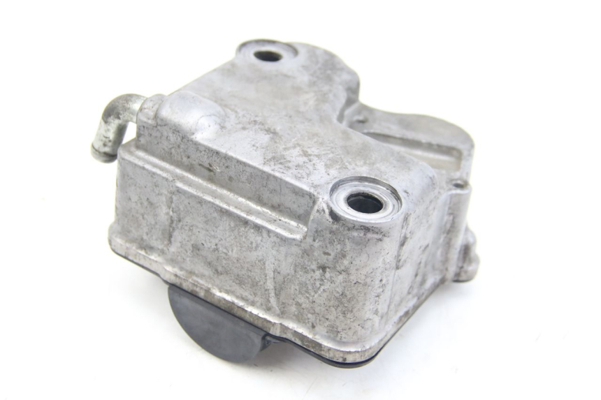 photo de CYLINDER HEAD SUZUKI SIXTEEN 125 (2008 - 2010) - Focus on structure