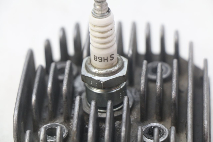 photo de CYLINDER HEAD YAMAHA SLIDER NAKED 50 (2004 - 2018) - Component detail