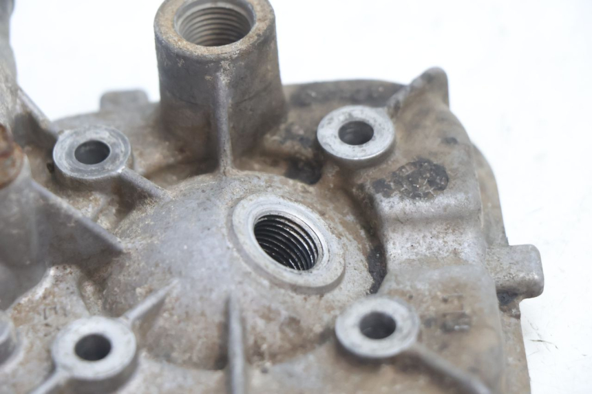 photo de CYLINDER HEAD PEUGEOT SPEEDFIGHT LC 50 (1996 - 2002) - Alternative perspective