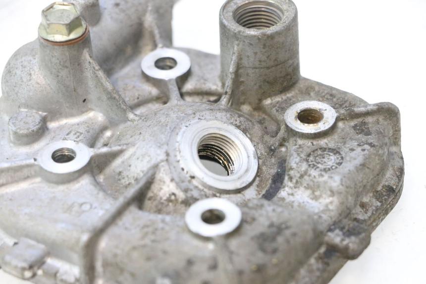 photo de CYLINDER HEAD PEUGEOT SPEEDFIGHT LC 50 (1996 - 2002) - Fixing points details