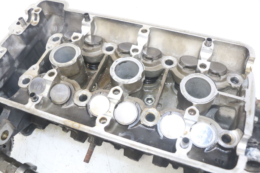 photo de CYLINDER HEAD TRIUMPH SPRINT ST 955 (1999 - 2001) - Component detail