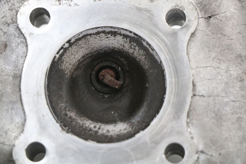 photo de CYLINDER HEAD PEUGEOT STREETZONE 2T 50 (2014 - 2019) - Surface and material condition