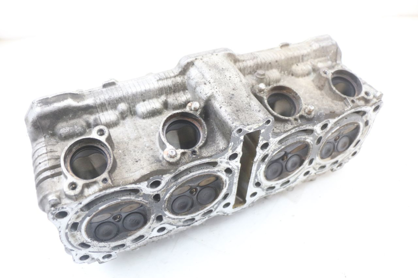 photo de CYLINDER HEAD SUZUKI GSX F GSXF 650 (2007 - 2015) - Fixing points details