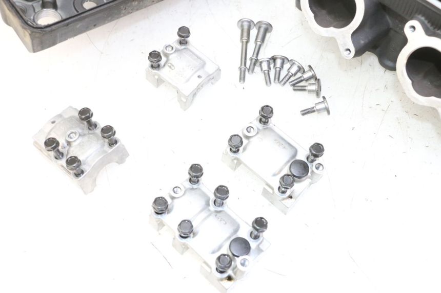 photo de CYLINDER HEAD YAMAHA TDM ABS 900 (2002 - 2014) - Detailed visual inspection