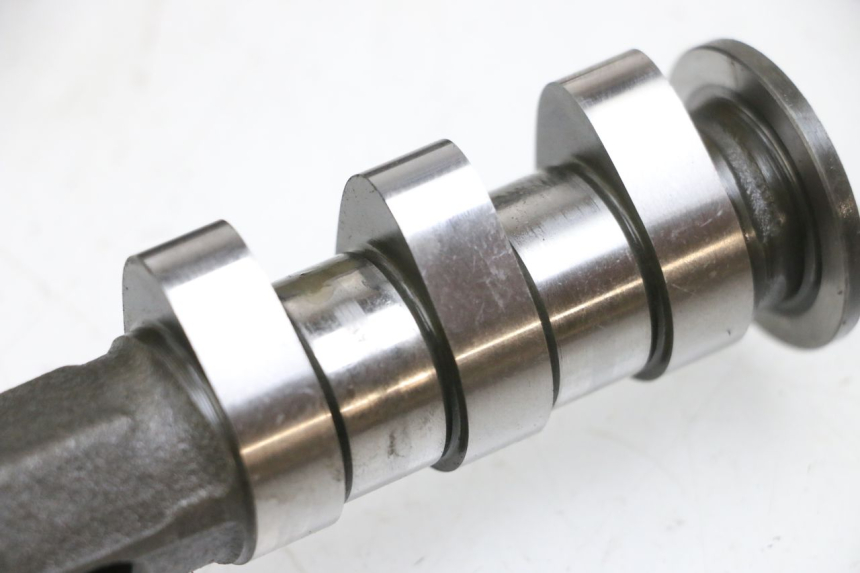 photo de CYLINDER HEAD YAMAHA TDM ABS 900 (2002 - 2014) - Focus on structure