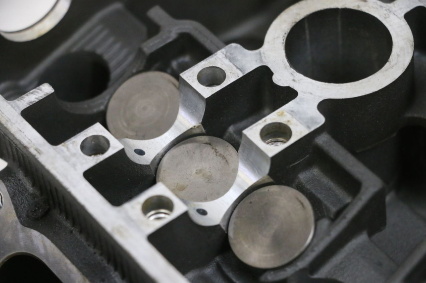 photo de CYLINDER HEAD YAMAHA TDM ABS 900 (2002 - 2014) - Technical close-up