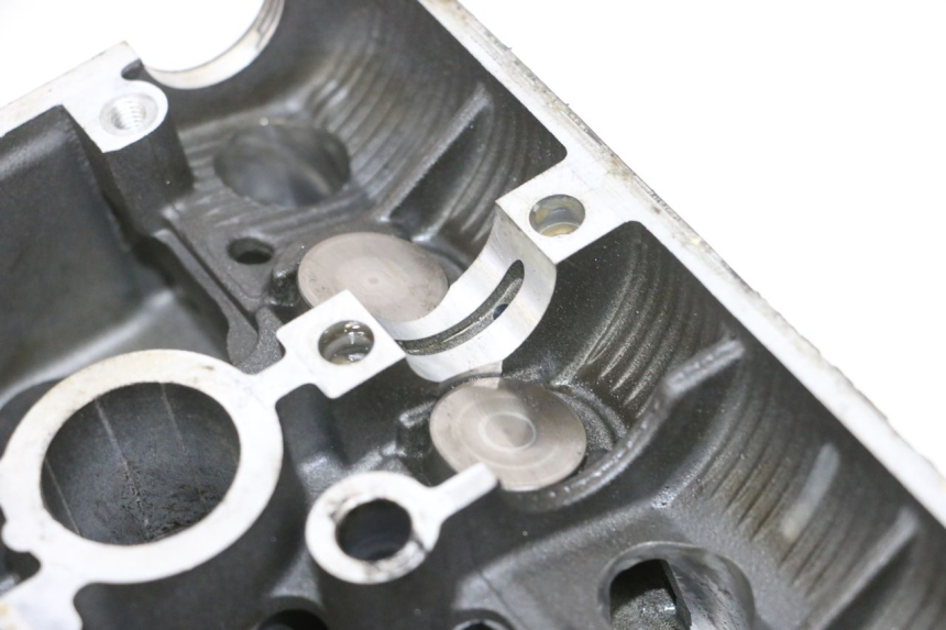 photo de CYLINDER HEAD YAMAHA TDM ABS 900 (2002 - 2014) - Surface and material condition