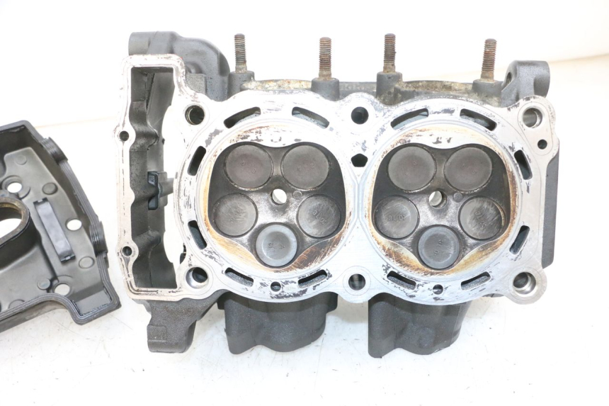 photo de CYLINDER HEAD YAMAHA TDM ABS 900 (2002 - 2014) - Focus on structure