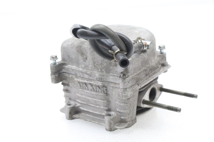 photo de CYLINDER HEAD BAOTIAN TRAVEL SPIRIT 50 (2010 - 2012) - Alternative perspective