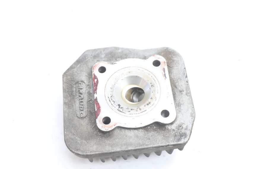 photo de CYLINDER HEAD PEUGEOT TREKKER 50 (1995 - 2004) - Alternative perspective
