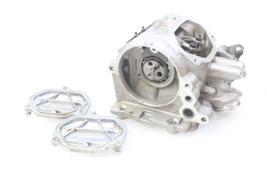 photo de CYLINDER HEAD PIAGGIO VESPA GTS IGET ABS 125 (2017 - 2023) - Additional view of the item