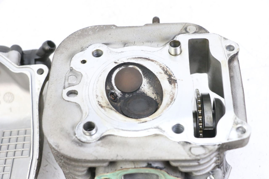 photo de CYLINDER HEAD PIAGGIO VESPA LX 150 (2005 - 2013) - Component detail
