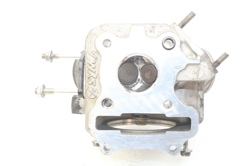 photo de CYLINDER HEAD PEUGEOT VIVACITY NEW 4T 50 (2008 - 2017) - Zoom on usage condition