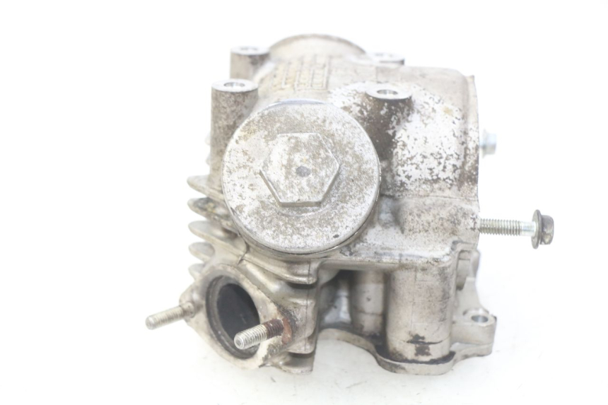 photo de CYLINDER HEAD PEUGEOT VIVACITY NEW 4T 50 (2008 - 2017) - Technical close-up