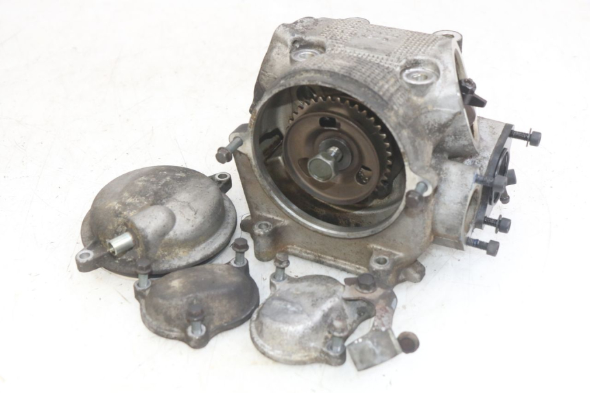 photo de CYLINDER HEAD YAMAHA X-MAX XMAX 250 (2006 - 2009) - Distinctive features