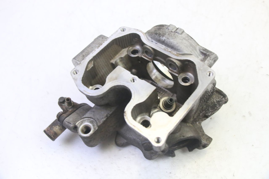 photo de CYLINDER HEAD YAMAHA X-MAX XMAX 125 (2010 - 2013) - Technical close-up