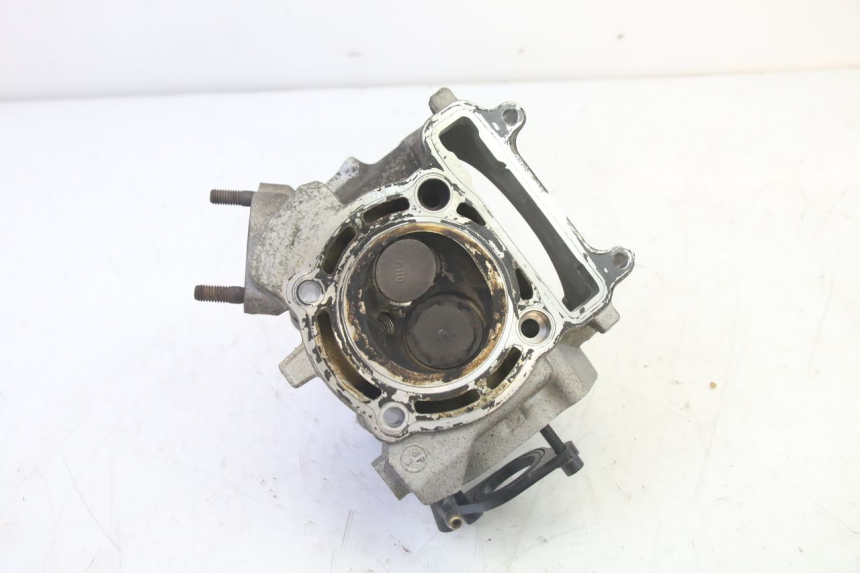 photo de CYLINDER HEAD YAMAHA X-MAX XMAX 250 (2006 - 2009) - Supplementary product photo