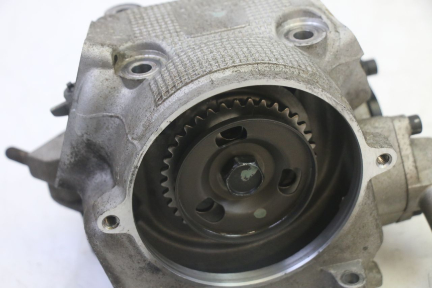 photo de CYLINDER HEAD YAMAHA X-MAX XMAX 250 (2006 - 2009) - Alternative angle