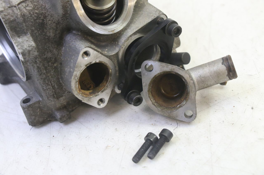 photo de CYLINDER HEAD YAMAHA X-MAX XMAX 250 (2006 - 2009) - Used quality zoom