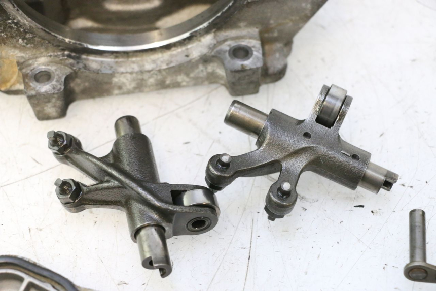 photo de CYLINDER HEAD YAMAHA XMAX X-MAX 125 (2006 - 2009) - High-resolution close-up