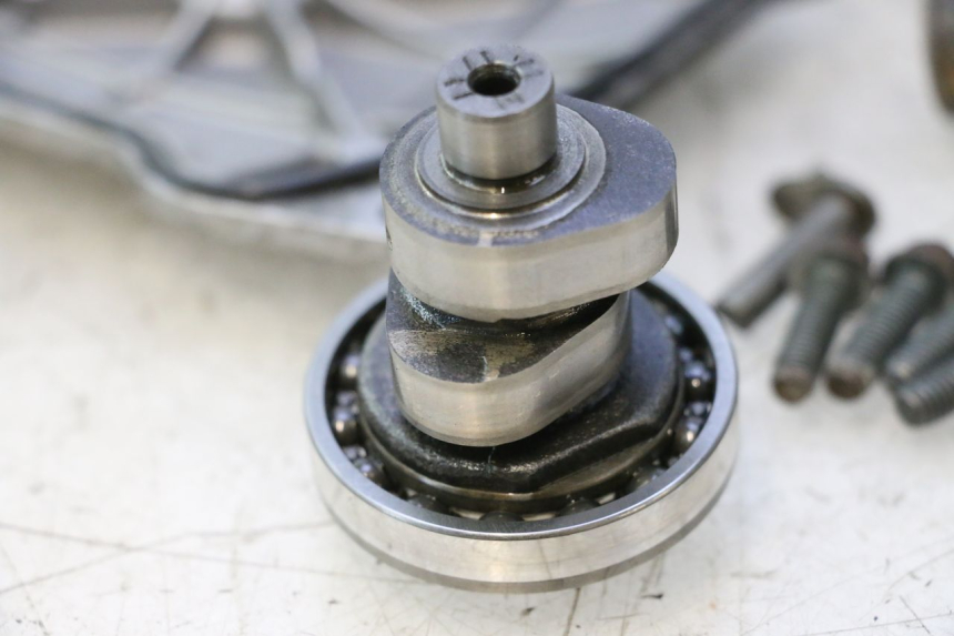 photo de CYLINDER HEAD YAMAHA XMAX X-MAX 125 (2006 - 2009) - Focus on structure