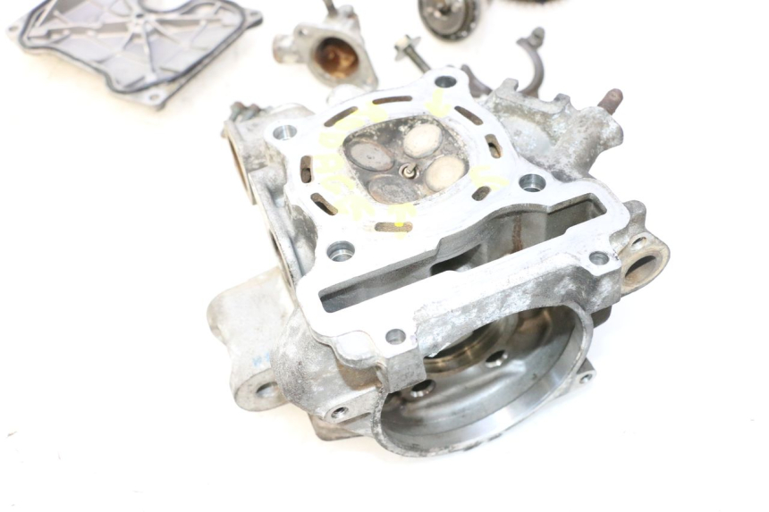 photo de CYLINDER HEAD YAMAHA XMAX X-MAX 125 (2006 - 2009) - Alternative perspective