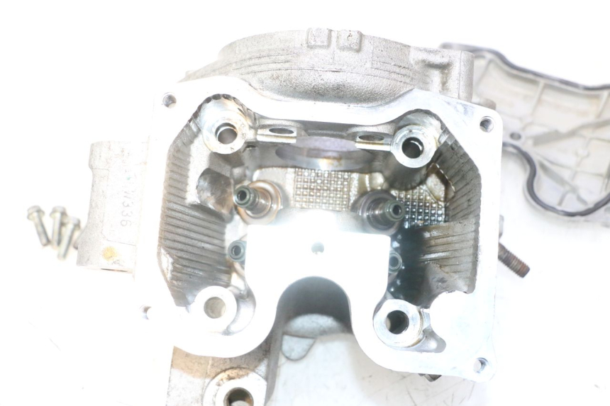photo de CYLINDER HEAD YAMAHA X-MAX XMAX 125 (2010 - 2013) - High-resolution close-up