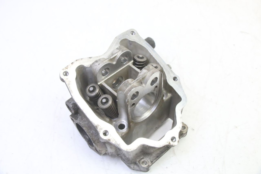 photo de CYLINDER HEAD PIAGGIO X9 EVOLUTION 125 (2003 - 2007) - Component detail