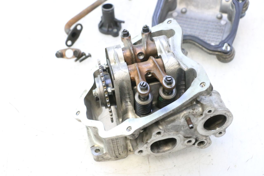 photo de CYLINDER HEAD PIAGGIO X9 EVOLUTION 125 (2003 - 2007) - High-resolution close-up