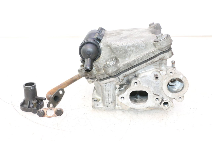 photo de CYLINDER HEAD PIAGGIO X9 EVOLUTION 125 (2003 - 2007) - Focus on structure