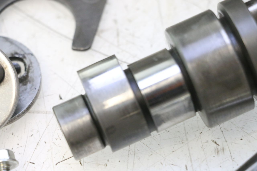 photo de CYLINDER HEAD PIAGGIO X9 EVOLUTION 125 (2003 - 2007) - Alternative perspective