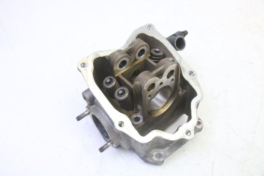 photo de CYLINDER HEAD PIAGGIO XEVO - X EVO 125 (2007 - 2017) - Additional view of the item
