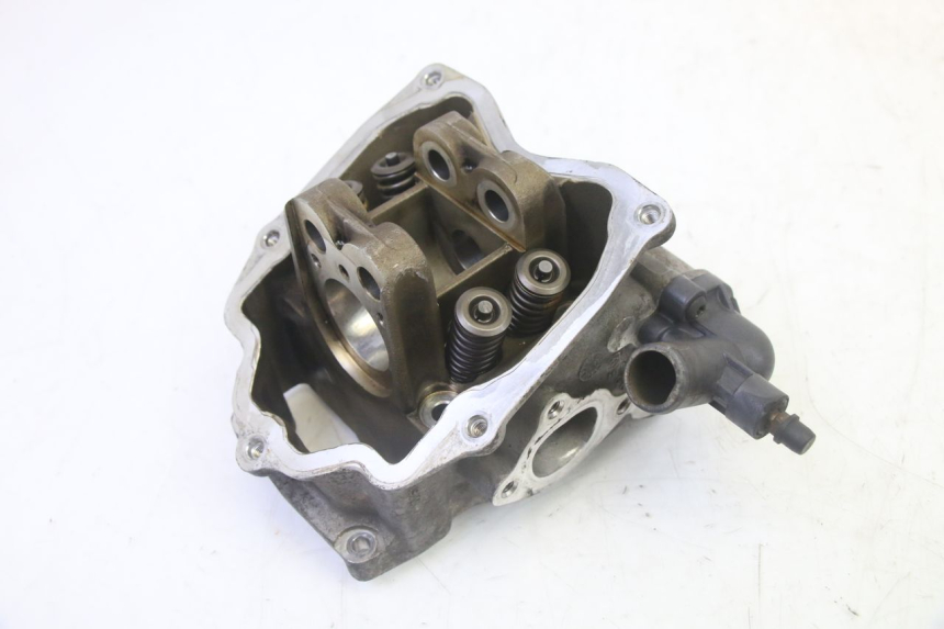photo de CYLINDER HEAD PIAGGIO XEVO - X EVO 125 (2007 - 2017) - Distinctive features