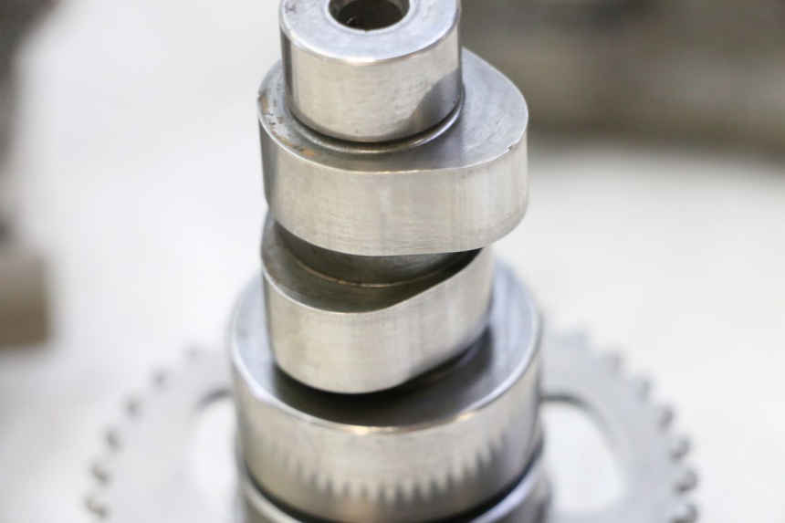 photo de CYLINDER HEAD PIAGGIO XEVO - X EVO 125 (2007 - 2017) - Alternative angle