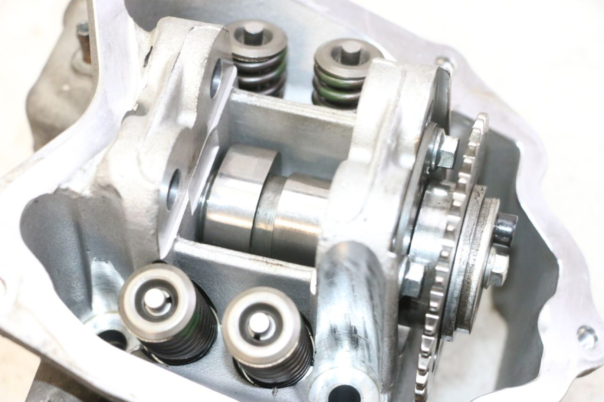 photo de CYLINDER HEAD PIAGGIO XEVO - X EVO 125 (2007 - 2017) - Markings and original references