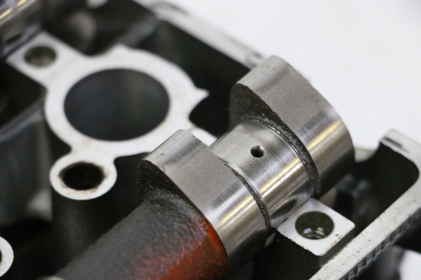 photo de CYLINDER HEAD YAMAHA XJ6 600 (2008 - 2016) - High-resolution close-up