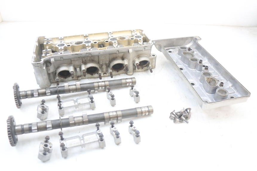 photo de CYLINDER HEAD YAMAHA FJR ABS 1300 (2006 - 2012) - Distinctive features
