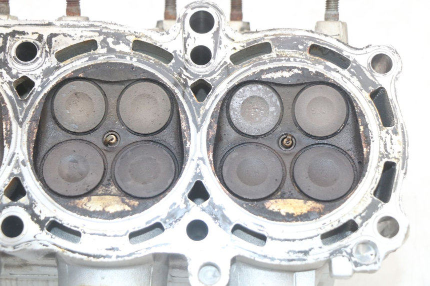 photo de CYLINDER HEAD YAMAHA FJR ABS 1300 (2006 - 2012) - Zoom on usage condition