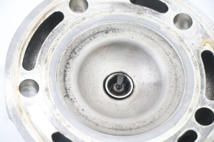 photo de CYLINDER HEAD YAMAHA YZ 125 (2006 - 2016) - Fixing points details