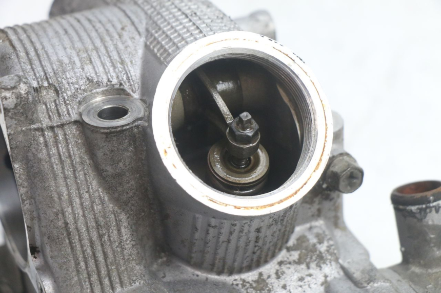 photo de CYLINDER HEAD YAMAHA YP MAJESTY 125 (1998 - 2001) - Surface and material condition