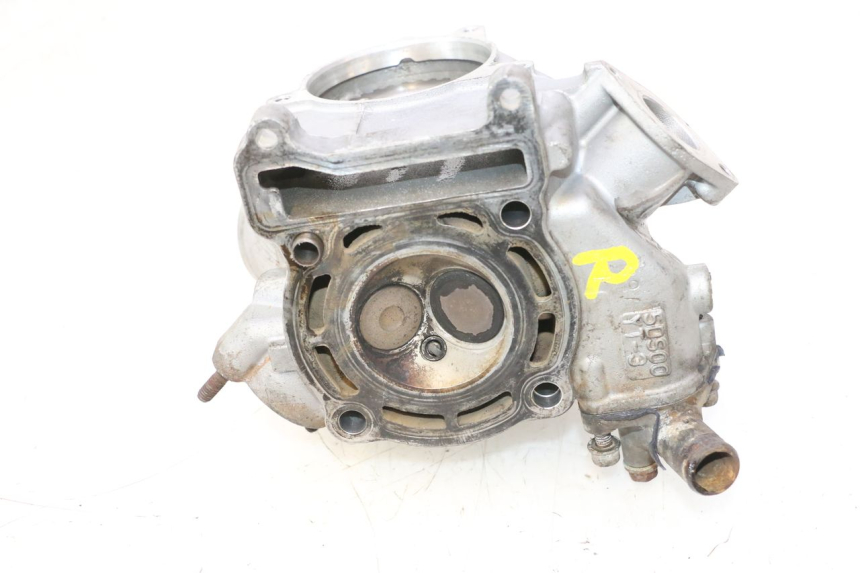 photo de CYLINDER HEAD YAMAHA YP MAJESTY 125 (1998 - 2001) - Zoom on usage condition