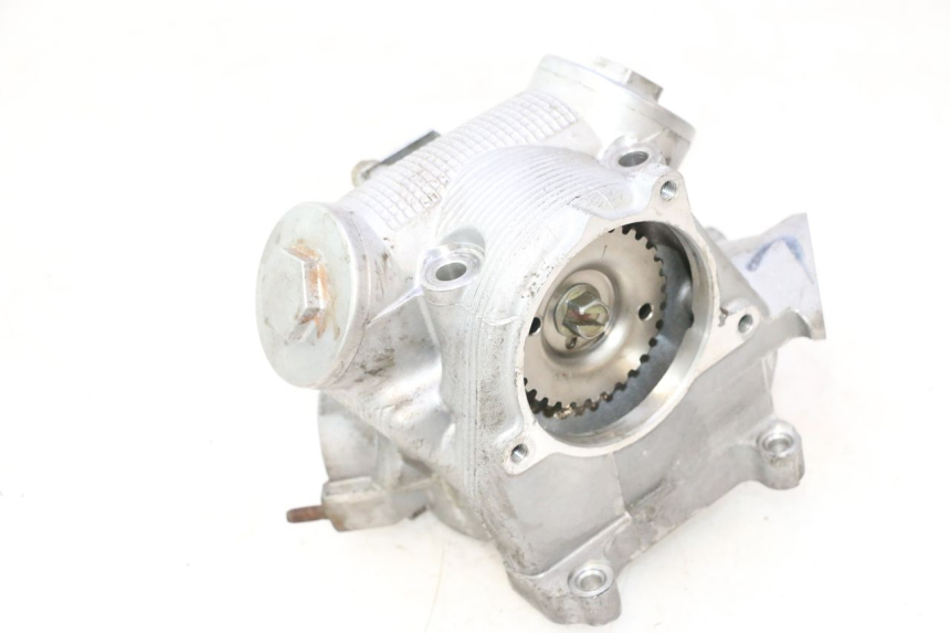 photo de CYLINDER HEAD YAMAHA YP MAJESTY 125 (1998 - 2001) - Technical close-up