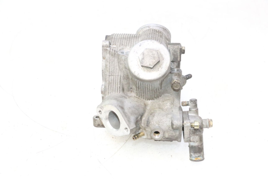 photo de CYLINDER HEAD YAMAHA YP MAJESTY 125 (2007 - 2010) - Alternative perspective