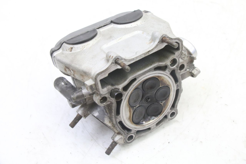 photo de CYLINDER HEAD YAMAHA YZ-F YZF 250 (2007 - 2013) - Alternative perspective